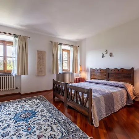 Villa Variglie By Interhome